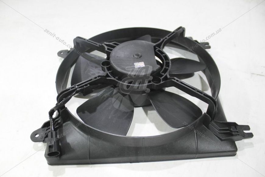 Вентилятор охолодження радіатора Лачетті 1,6/1,8-2,0/1,8LDA/Нубіра (04-) (з конд) (з кожухом) (96553242) KAP KAP (KoreaAutoParts) 'KG0500123 105213-10 фото