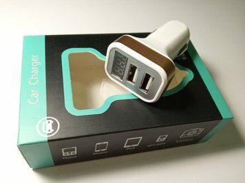 Зарядное устройство автомобильное 2USB+вольтметр белый USB Car Charger